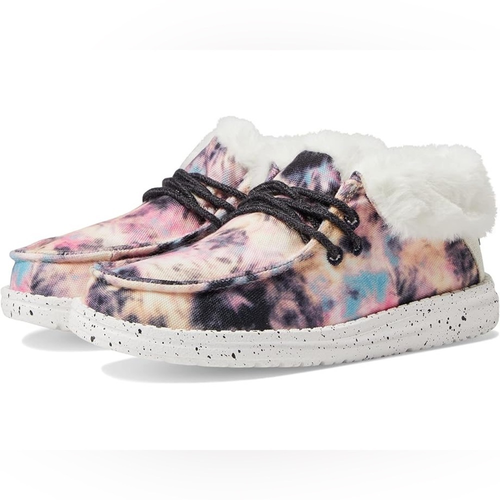 Hey Dude Britt Youth Size 3 Women’s 4 boot in the Navy Pink Tie Dye New